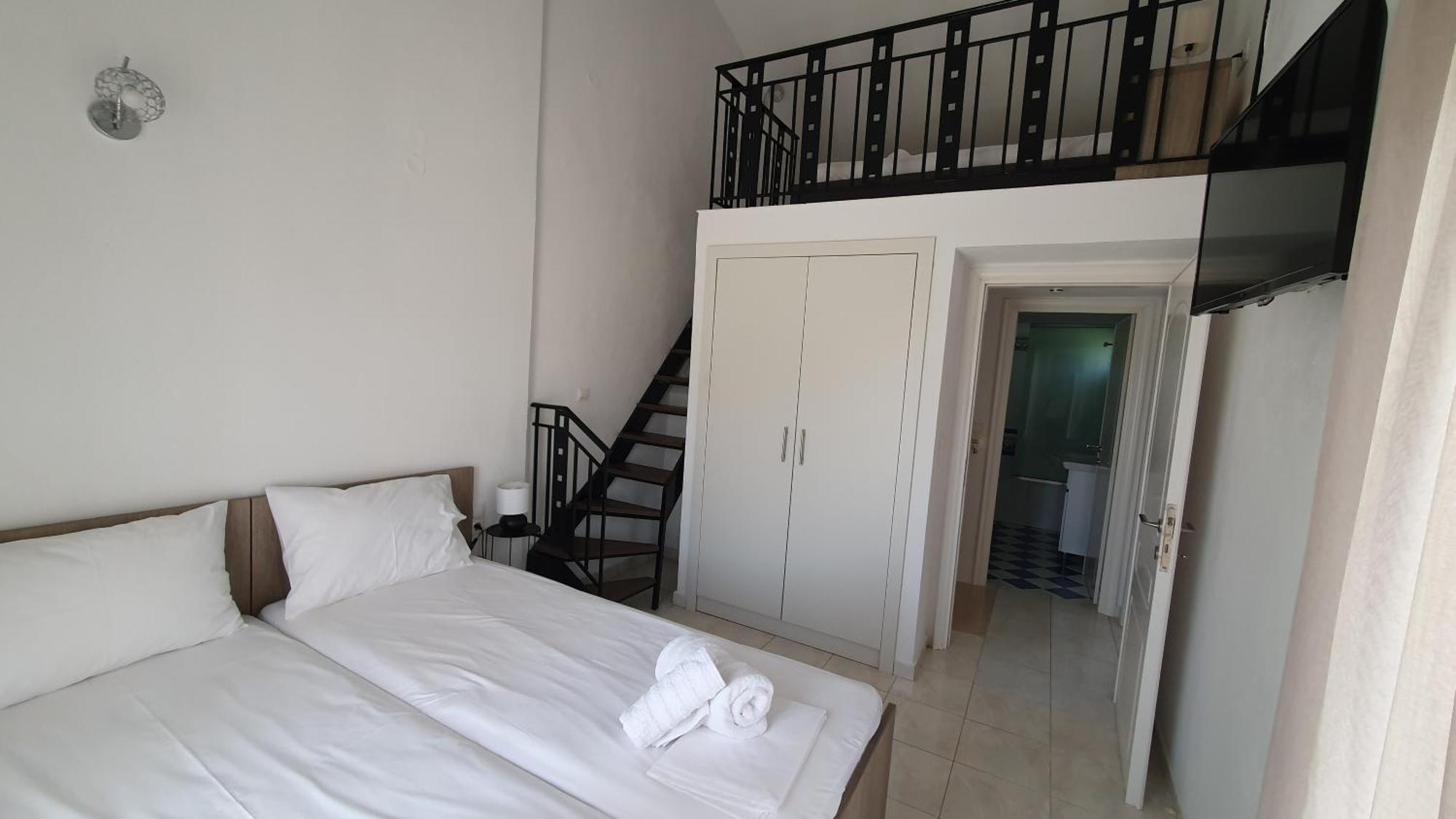 Aktea Seafront Holiday home Neos Marmaras